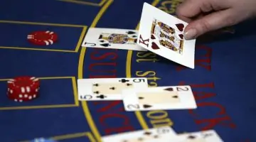 blackjack strategia di base e avanzata